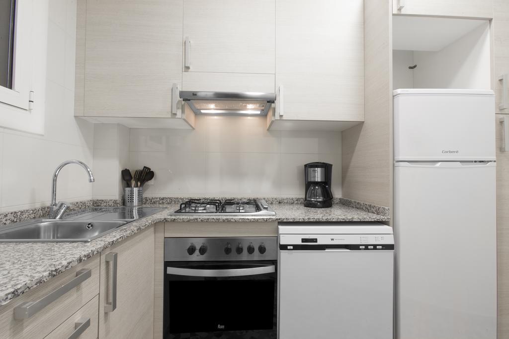 Centric Sagrada Familia Apartments Barcelona Room photo